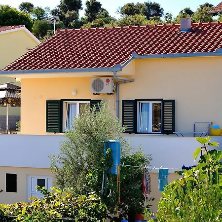 Razanj 7485b * Rogoznica (Sibenik-Knin)