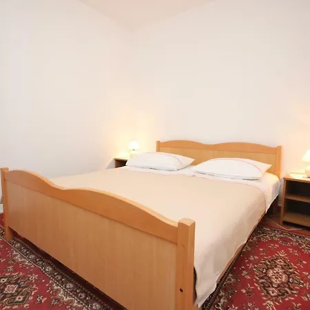 Razanj 7485b Apartment